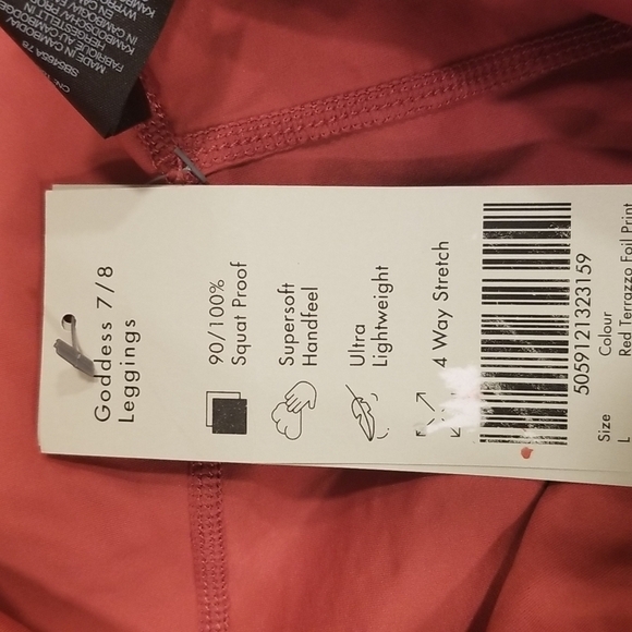 💕SWEATY BETTY💕 Goddess 7/8 Workout Leggings ~ Red Terrazzo Foil Print L NWT - Picture 16 of 16